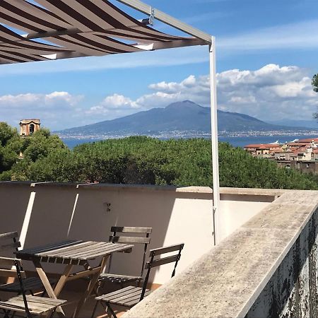 Апартаменты Casa Bice Amazing View Of Vesuvius Сорренто Экстерьер фото