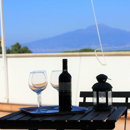Апартаменты Casa Bice Amazing View Of Vesuvius Сорренто Экстерьер фото