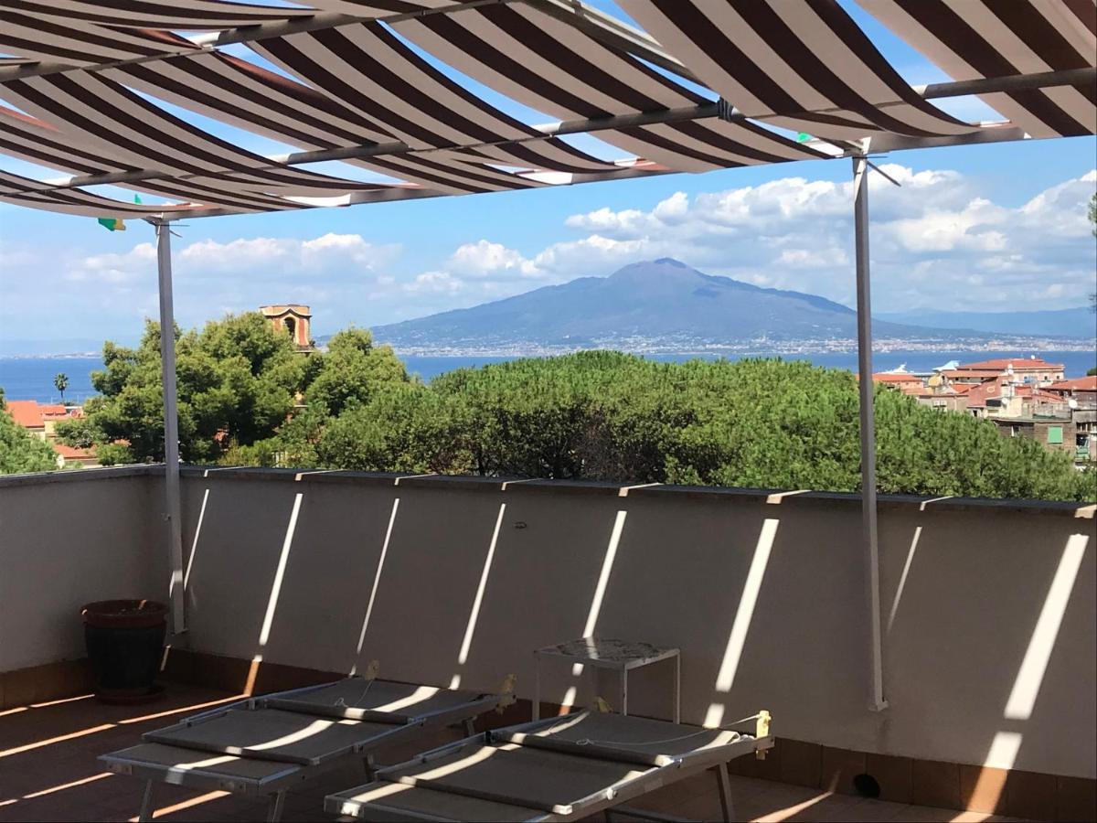 Апартаменты Casa Bice Amazing View Of Vesuvius Сорренто Экстерьер фото