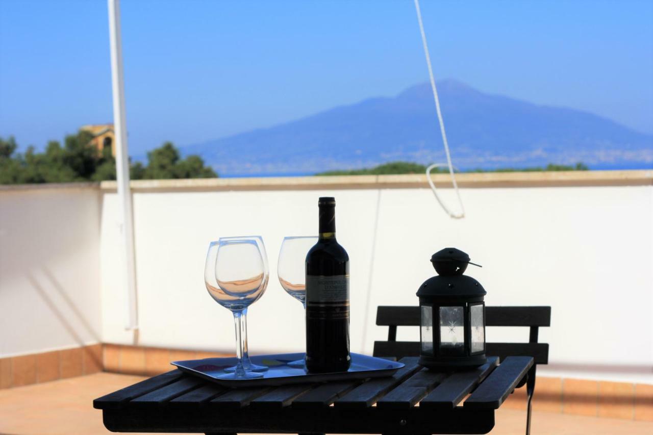 Апартаменты Casa Bice Amazing View Of Vesuvius Сорренто Экстерьер фото