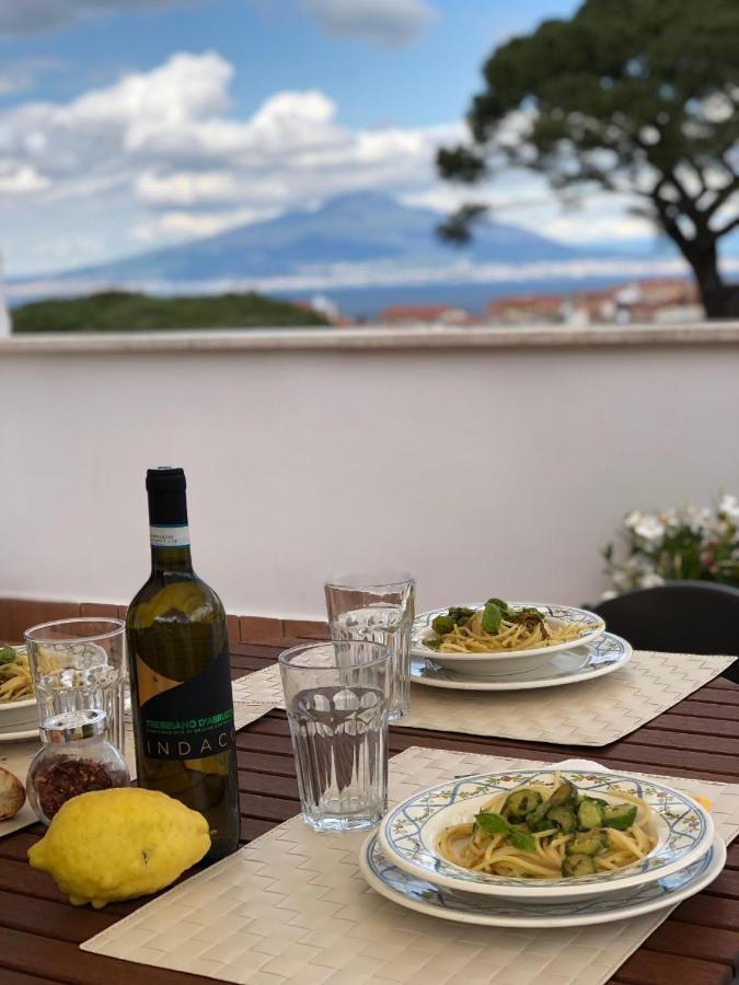 Апартаменты Casa Bice Amazing View Of Vesuvius Сорренто Экстерьер фото